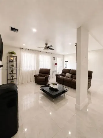 3625 NW 13th Street Miami FL 33125