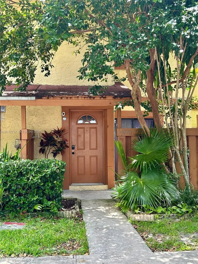 4070 Sierra Terrace Sunrise FL 33351
