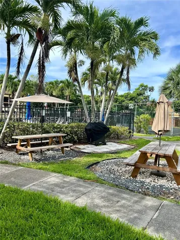 4070 Sierra Terrace Sunrise FL 33351