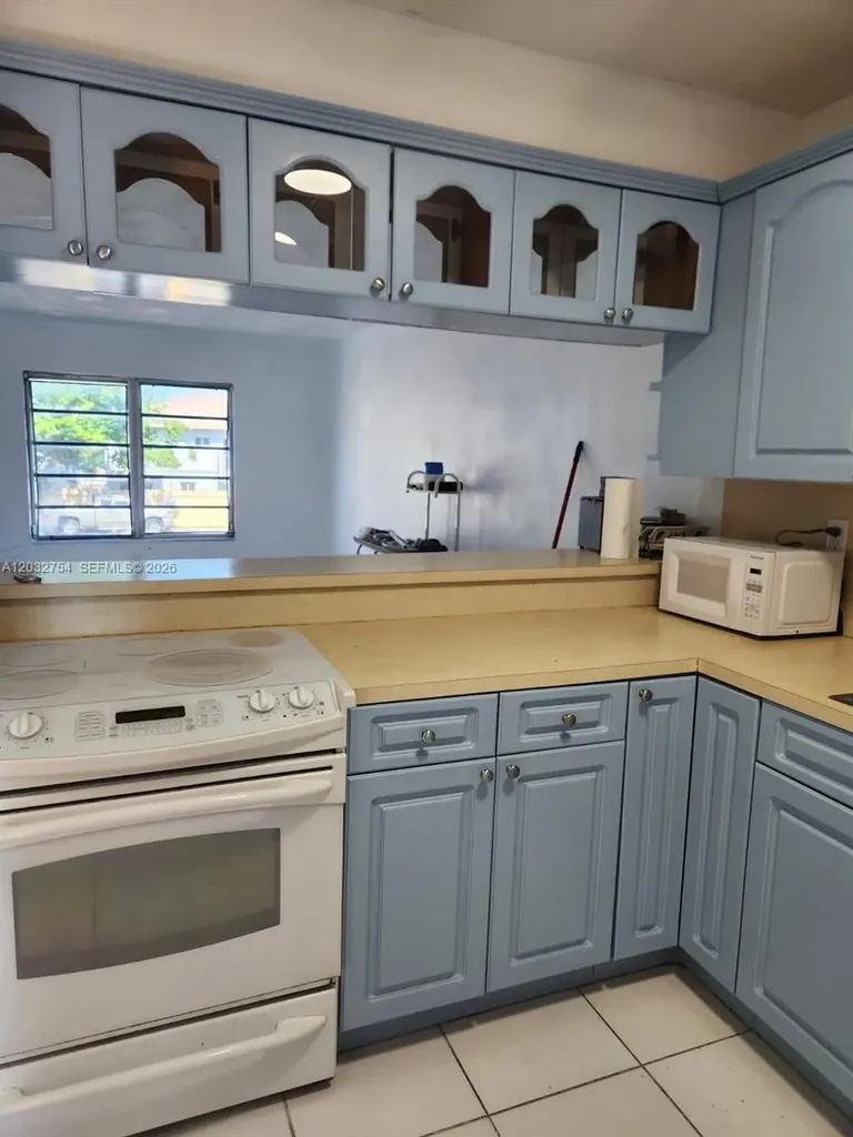 160 Royal Palm Road Hialeah Gardens FL 33016