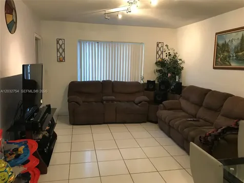 160 Royal Palm Road Hialeah Gardens FL 33016