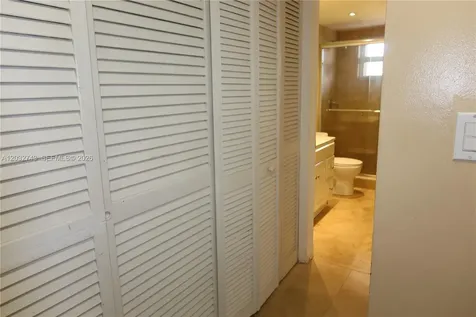 1850 NE 169th Street North Miami Beach FL 33162