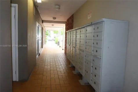 1850 NE 169th Street North Miami Beach FL 33162