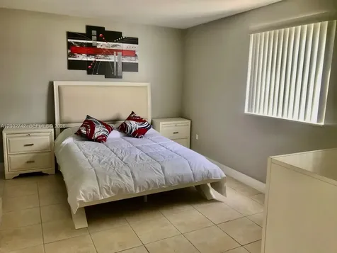 14951 SW 82nd Lane Miami FL 33193