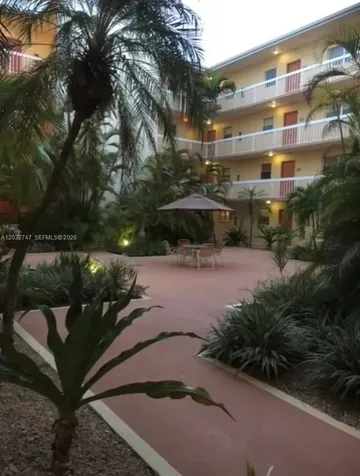7840 Camino Real Miami FL 33143
