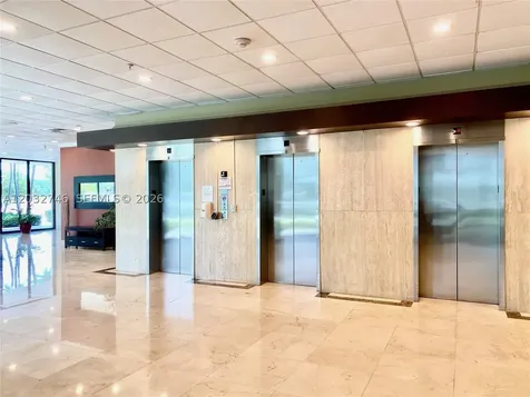 400 Kings Point Drive Sunny Isles Beach FL 33160