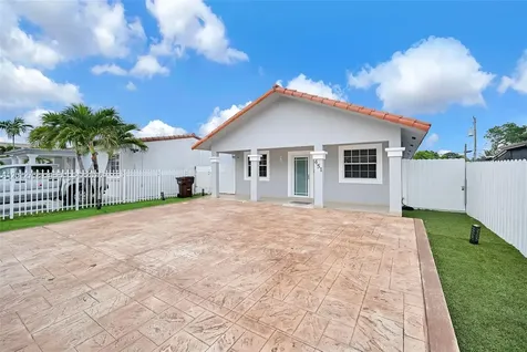 451 E 37th Street Hialeah FL 33013