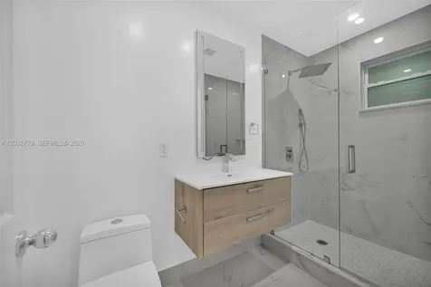 451 E 37th Street Hialeah FL 33013