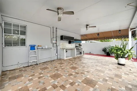 451 E 37th Street Hialeah FL 33013
