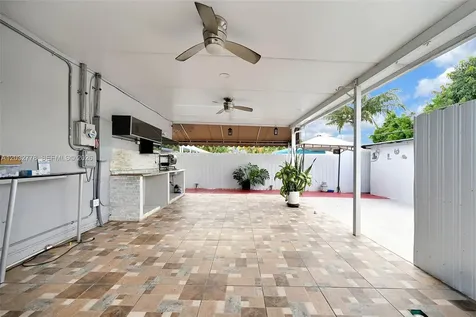 451 E 37th Street Hialeah FL 33013