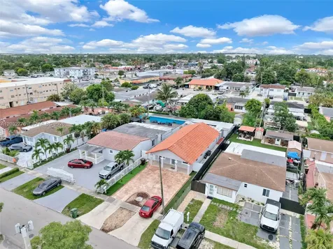 451 E 37th Street Hialeah FL 33013