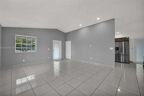 451 E 37th Street Hialeah FL 33013