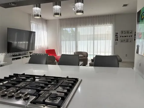 7433 NW 99th Avenue Doral FL 33178