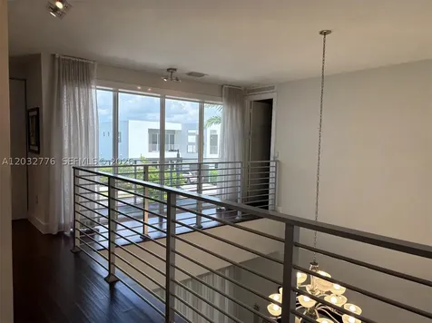 7433 NW 99th Avenue Doral FL 33178