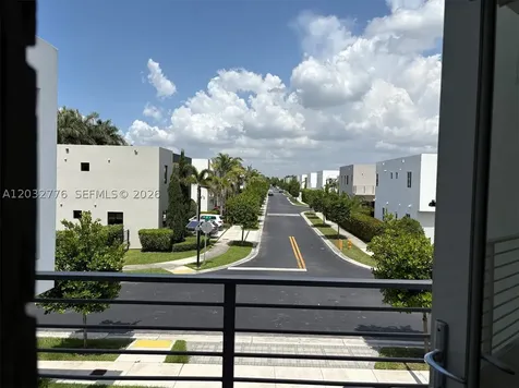7433 NW 99th Avenue Doral FL 33178