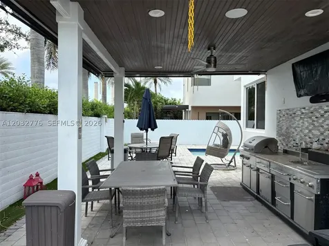 7433 NW 99th Avenue Doral FL 33178