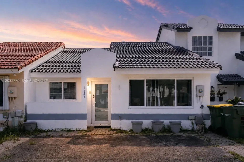 1126 SE 13th Terrace Homestead FL 33035