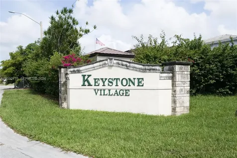 1126 SE 13th Terrace Homestead FL 33035