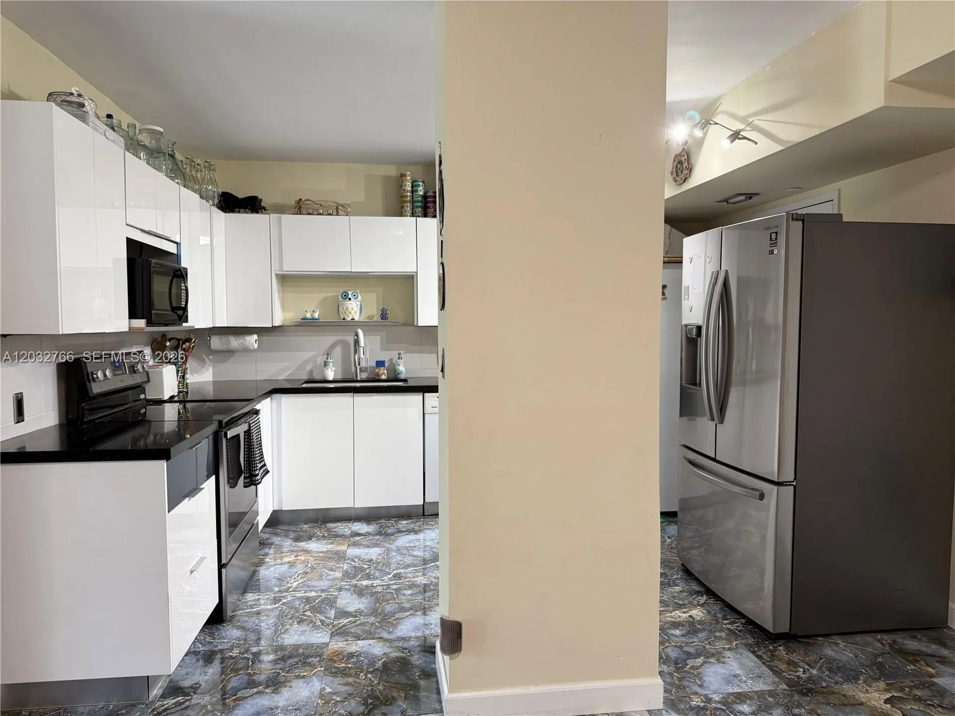 4200 Hillcrest Drive Hollywood FL 33021