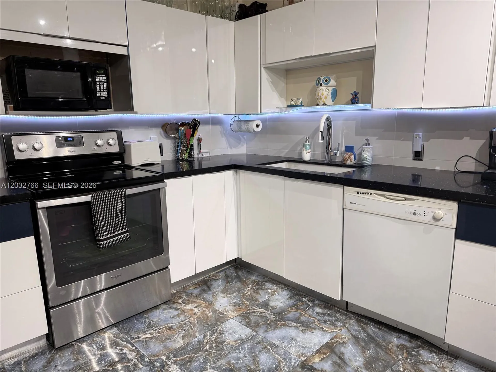 4200 Hillcrest Drive Hollywood FL 33021