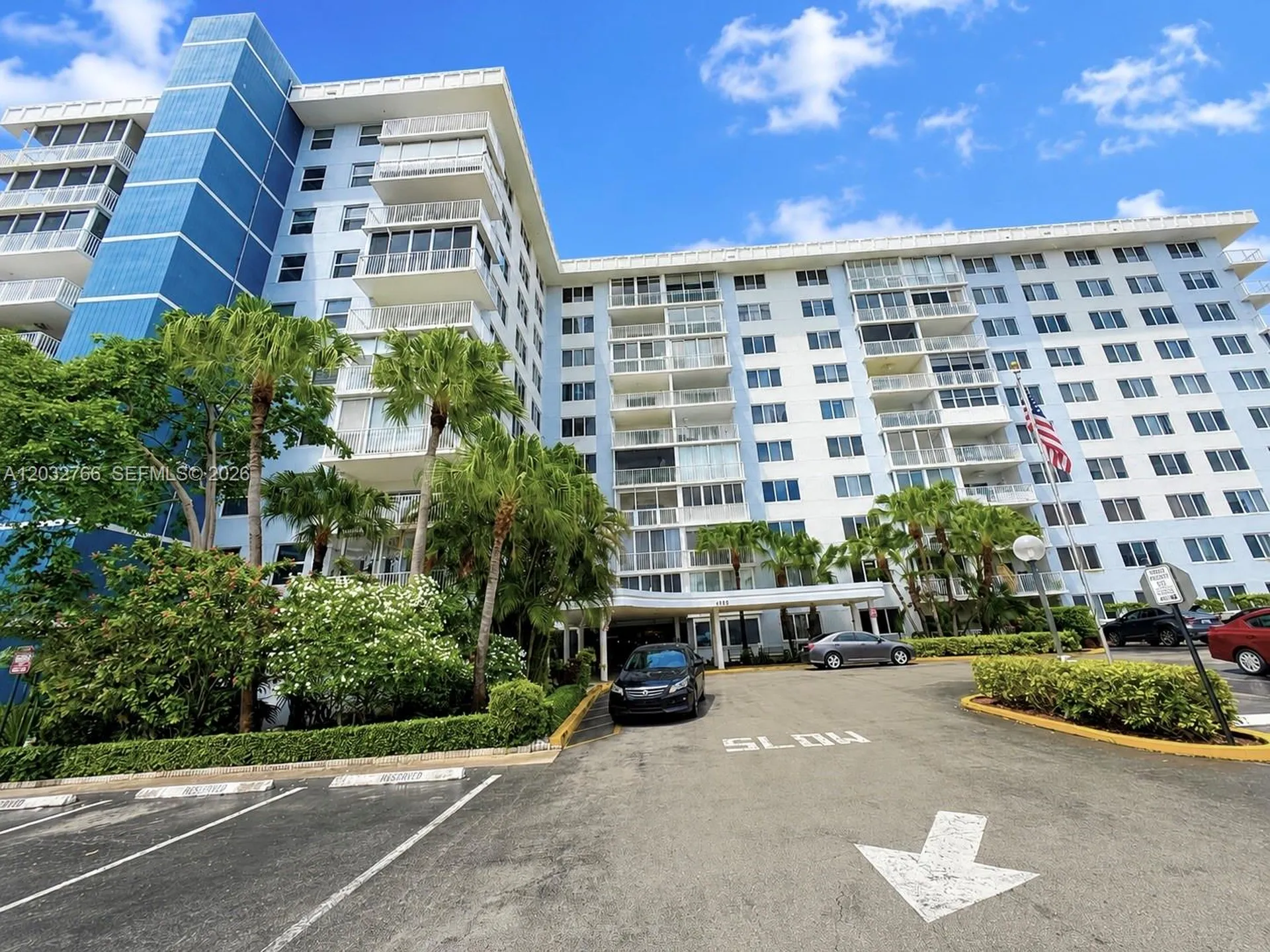 4200 Hillcrest Drive Hollywood FL 33021