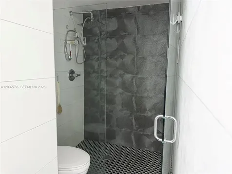4200 Hillcrest Drive Hollywood FL 33021