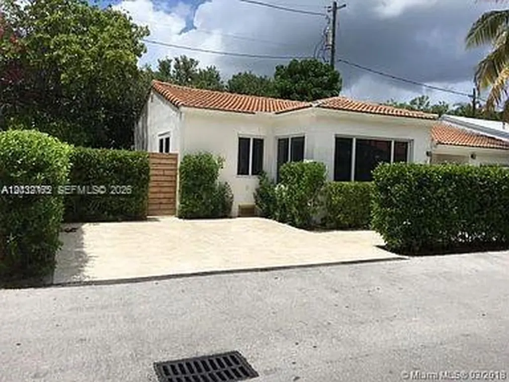 3 Farrey Lane Miami Beach FL 33139
