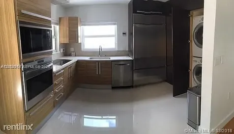 3 Farrey Lane Miami Beach FL 33139