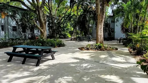 7860 SW 55th Avenue Miami FL 33143