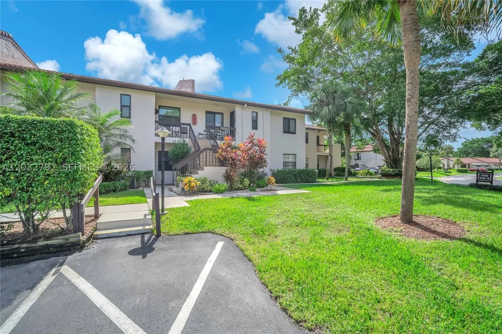 7956 Eastlake Drive Boca Raton FL 33433