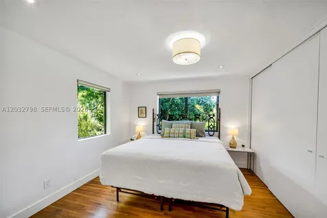 1172 NE 103rd Street Miami Shores FL 33138
