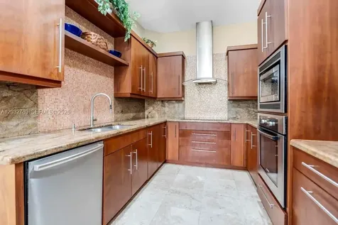 19301 Seneca Avenue Weston FL 33332