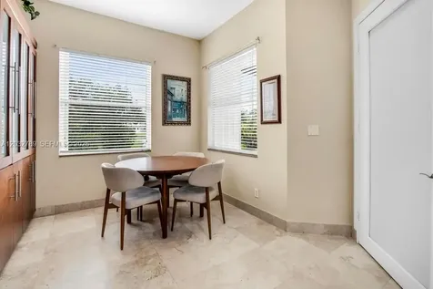 19301 Seneca Avenue Weston FL 33332