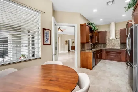 19301 Seneca Avenue Weston FL 33332