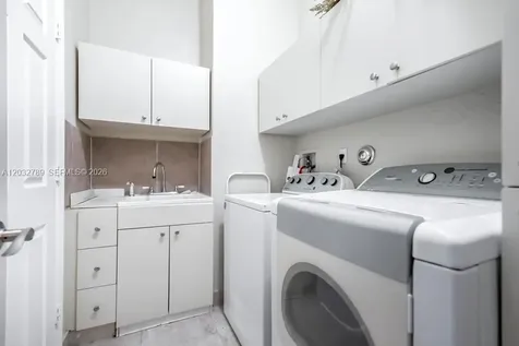 19301 Seneca Avenue Weston FL 33332