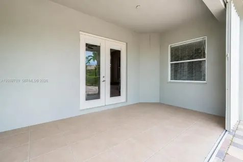 19301 Seneca Avenue Weston FL 33332