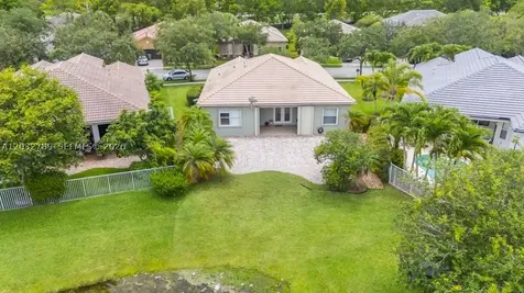 19301 Seneca Avenue Weston FL 33332