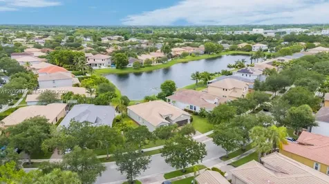 19301 Seneca Avenue Weston FL 33332