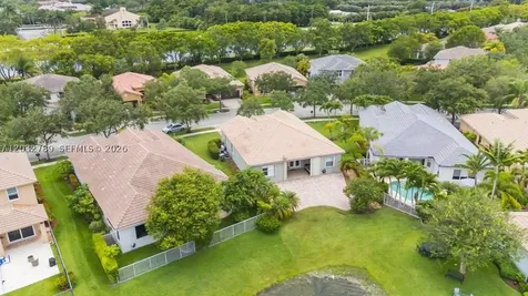 19301 Seneca Avenue Weston FL 33332