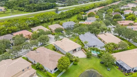 19301 Seneca Avenue Weston FL 33332