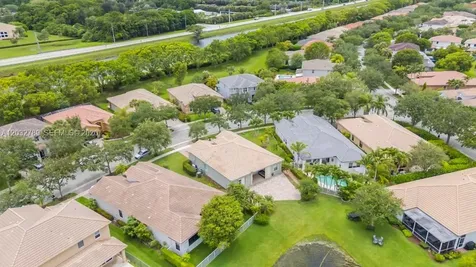 19301 Seneca Avenue Weston FL 33332