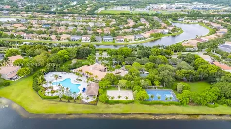 19301 Seneca Avenue Weston FL 33332