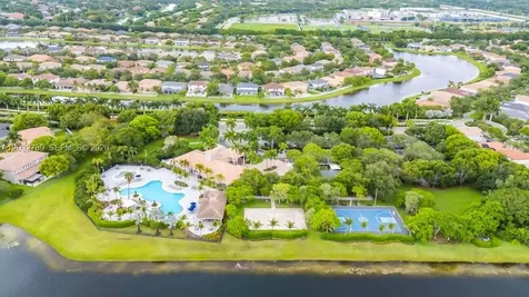 19301 Seneca Avenue Weston FL 33332
