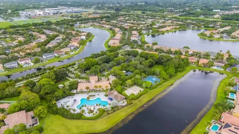 19301 Seneca Avenue Weston FL 33332
