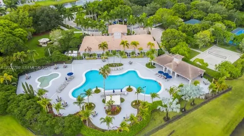 19301 Seneca Avenue Weston FL 33332