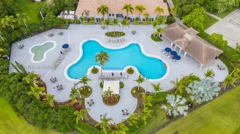 19301 Seneca Avenue Weston FL 33332