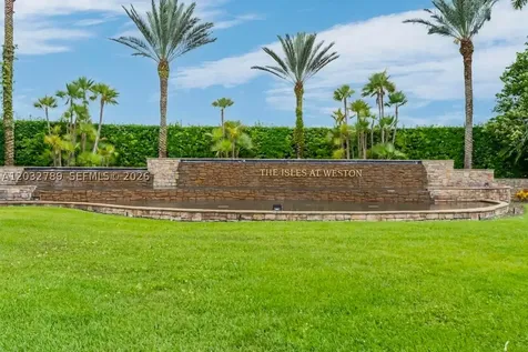 19301 Seneca Avenue Weston FL 33332