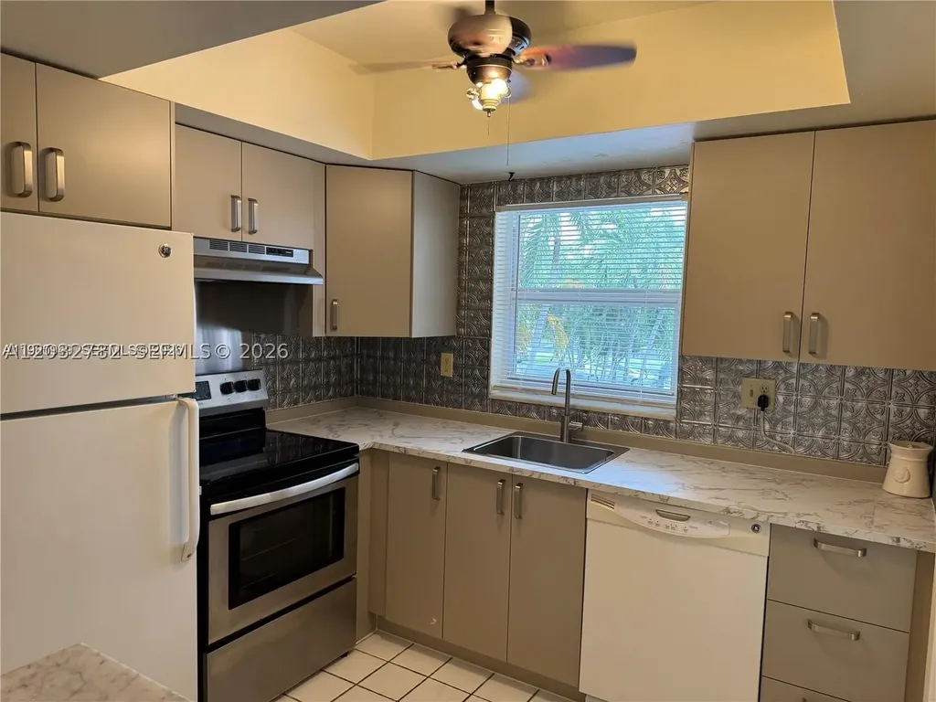 100 SE 6th Avenue Pompano Beach FL 33060