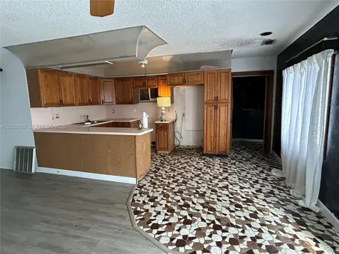 1772 NW 36th Court Oakland Park FL 33309