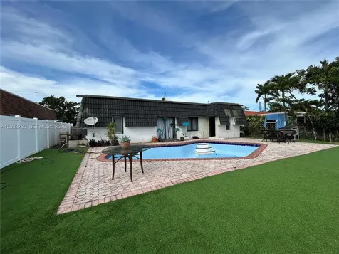 1772 NW 36th Court Oakland Park FL 33309